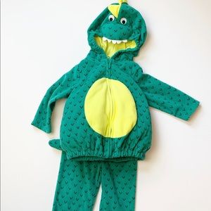 Carter’s dinosaur costume